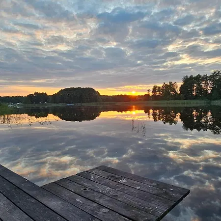 Osada Pod Gwiazdami & - Family Ogrodzony Dom, Kominek, Grill, Ognisko, Kajaki, Plaza, Jeziora, Opcja Prywatnego Jacuzzi Lasko