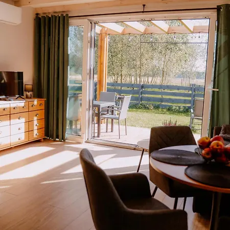 Osada Pod Gwiazdami & - Family Ogrodzony Dom, Kominek, Grill, Ognisko, Kajaki, Plaza, Jeziora, Opcja Prywatnego Jacuzzi